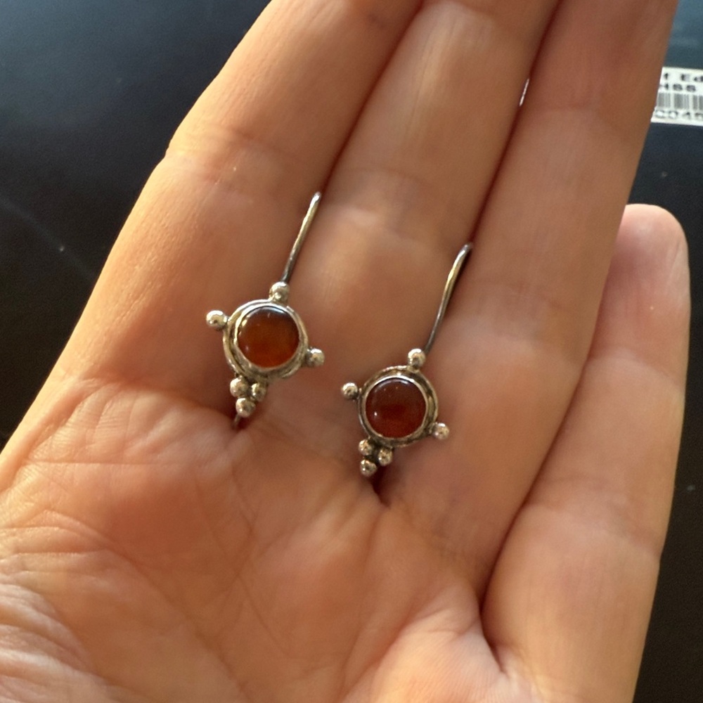 Vintage sterling silver earrings with round carnelian gemstones
